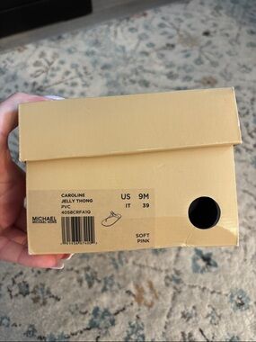MICHAEL Michael Kors Soft Pink Jelly Thong Box Label